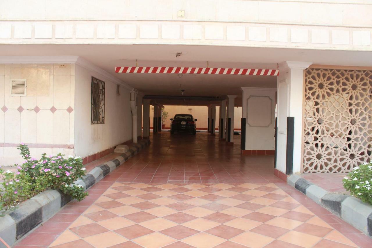 Al Harira Al Motamaiza Furnished Apartment Jeddah Luaran gambar
